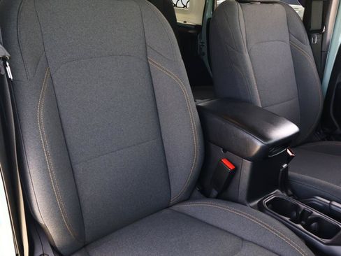 Used 2024 Jeep Wrangler Unlimited AWD/4WD image 16