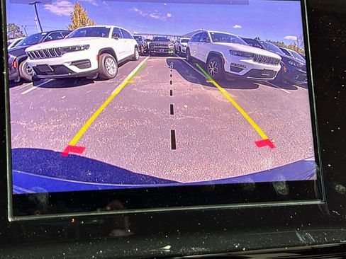 New 2025 Jeep Grand Cherokee 4WD image 16