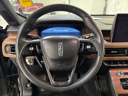 Used 2023 Lincoln Aviator Reserve w/ Equipment Group 201A image 17