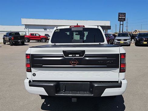 Used 2026 Nissan Frontier PRO-4X w/ Pro-4x Convenience Package AWD/4WD image 4