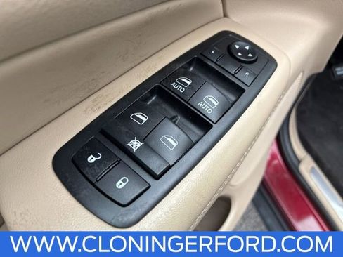 Used 2019 Jeep Grand Cherokee Limited image 17