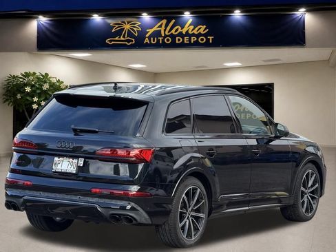 Used 2022 Audi SQ7 Prestige w/ SQ7 Sport Package AWD/4WD image 5