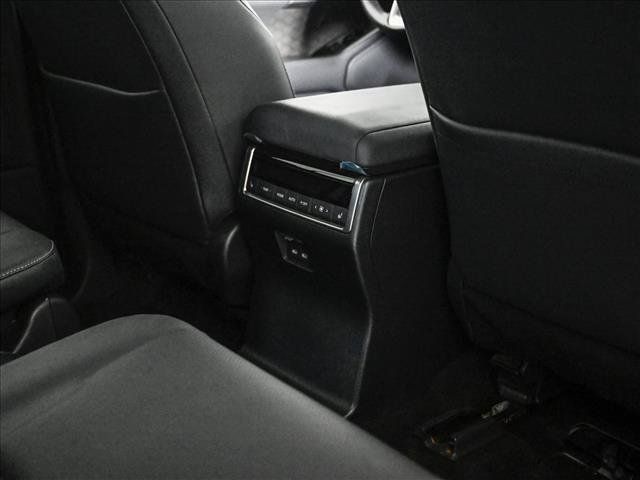 Used 2024 Lexus GX 550 w/ Accessory Package (Z1) AWD/4WD image 18