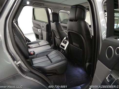 Used 2018 Land Rover Range Rover Sport SE image 22