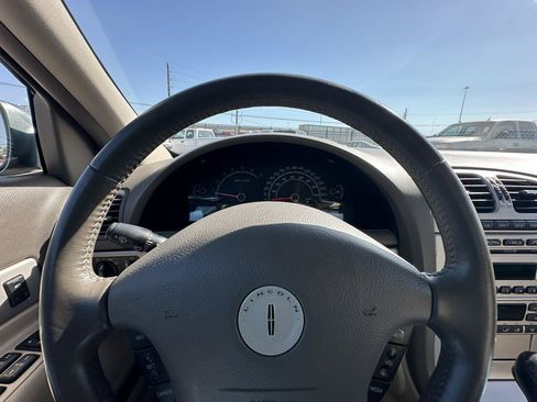 Used 2005 Lincoln LS RWD image 32