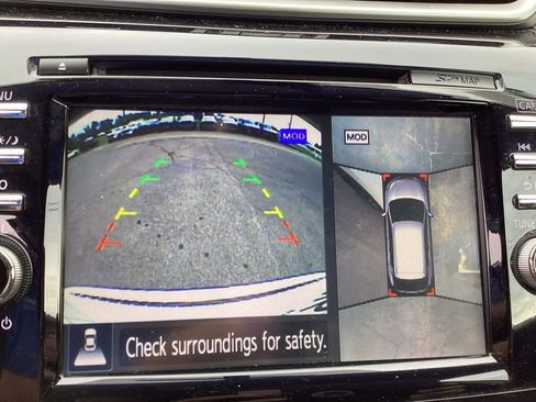 Used 2018 Nissan Murano Platinum w/ Cargo Package FWD image 4