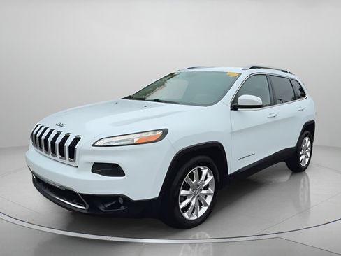 Used 2016 Jeep Cherokee Limited image 11