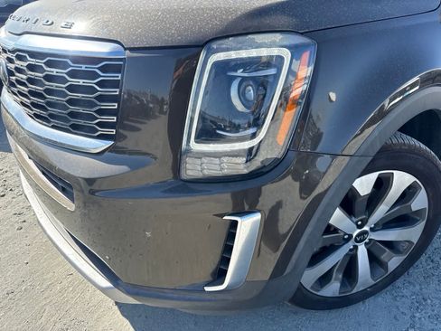 Used 2021 Kia Telluride S FWD image 8