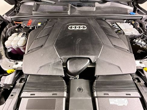 Used 2021 Audi Q7 3.0T Premium Plus w/ Executive Package AWD/4WD image 23