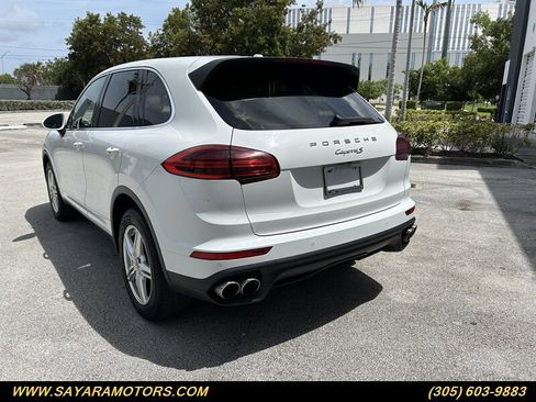 Used 2015 Porsche Cayenne S image 12