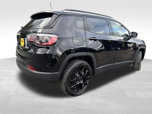 New 2026 Jeep Compass Latitude image 7