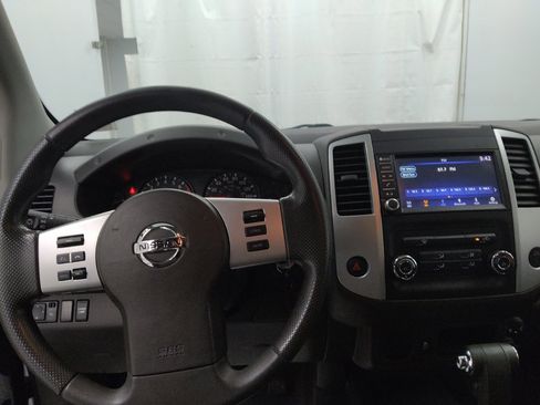 Used 2019 Nissan Frontier SV image 22