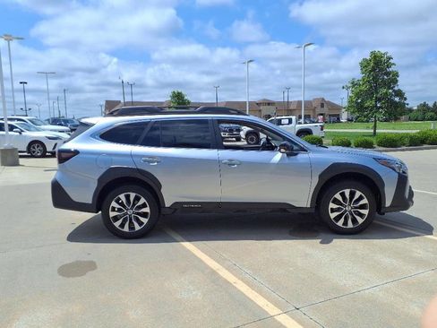 Used 2023 Subaru Outback Limited w/ Tech Package 2 image 6