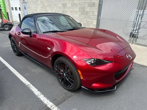 Certified 2023 MAZDA MX-5 Miata Club w/ Brembo/BBS Recaro Package RWD image 2