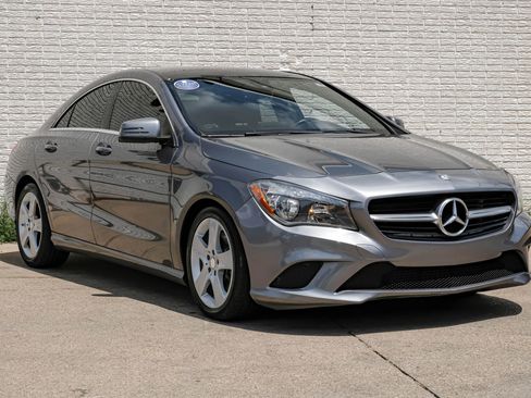 Used 2016 Mercedes-Benz CLA 250 4MATIC w/ Premium 1 Package image 6