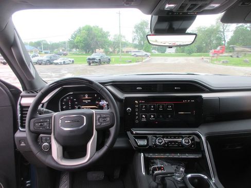 New 2026 GMC Sierra 1500 Denali AWD/4WD image 18