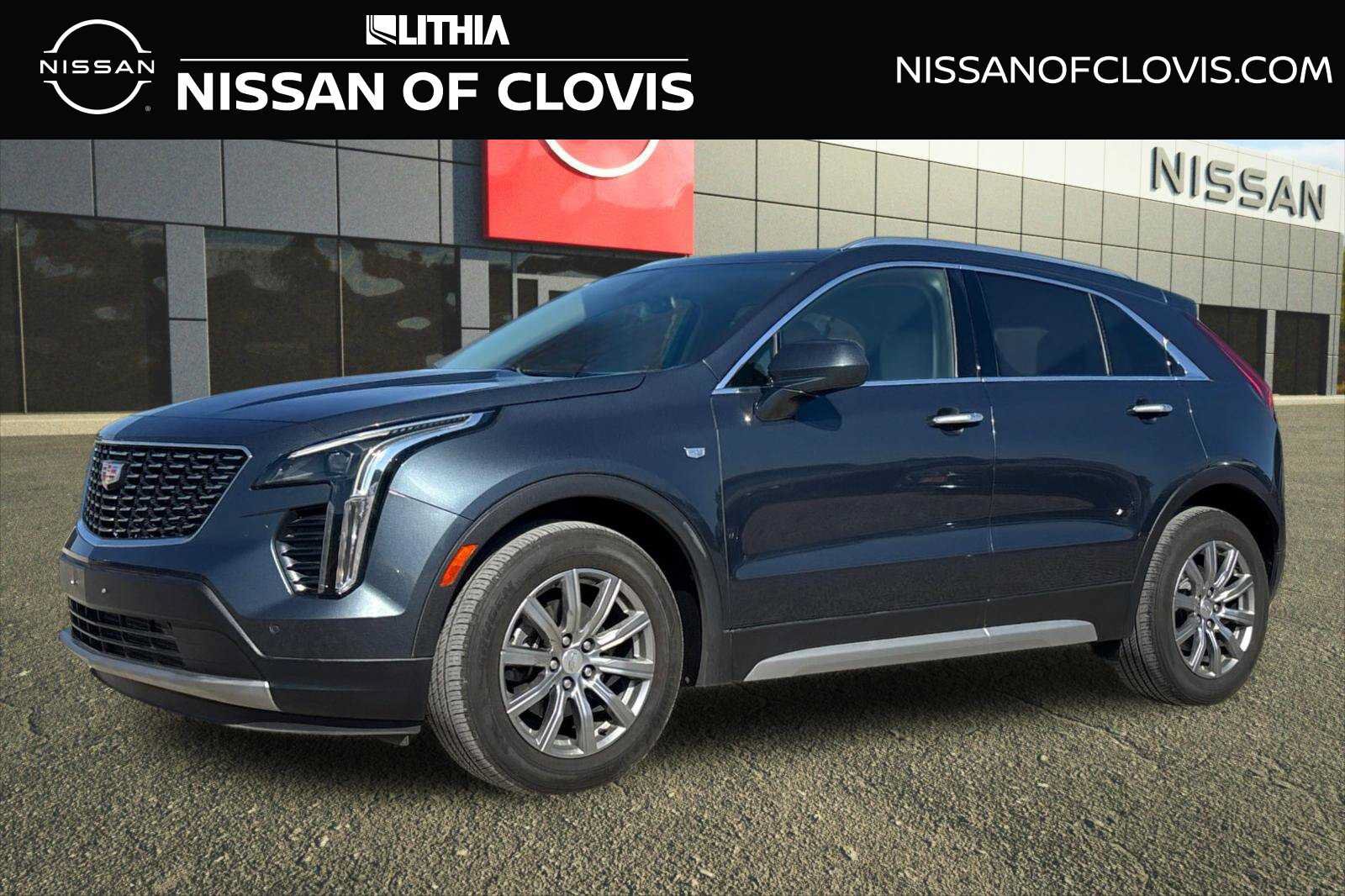 Used 2019 Cadillac XT4 Premium Luxury FWD image 1