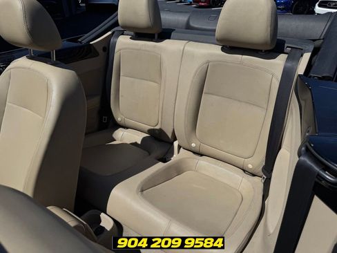 Used 2013 Volkswagen Beetle 2.0T FWD image 21