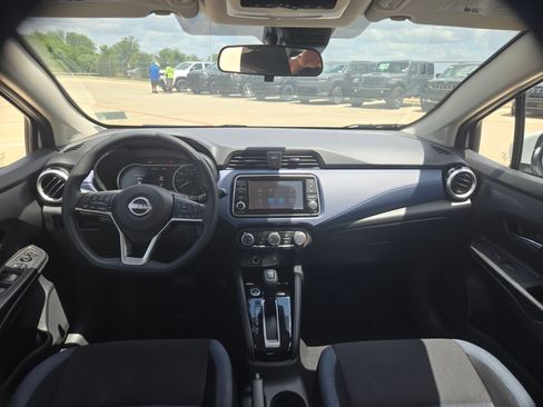 Used 2024 Nissan Versa SV FWD image 14