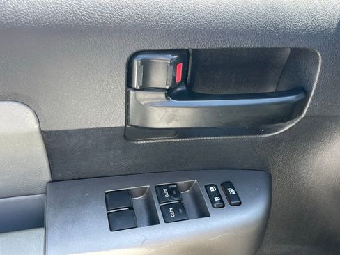 Used 2013 Toyota Sequoia SR5 image 6