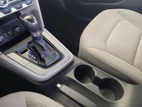 Used 2020 Hyundai Elantra SEL FWD image 26