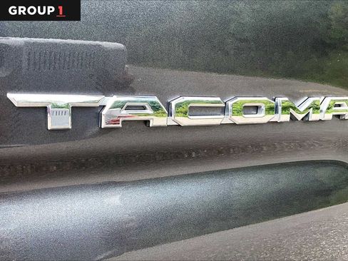 Used 2019 Toyota Tacoma SR5 AWD/4WD image 33