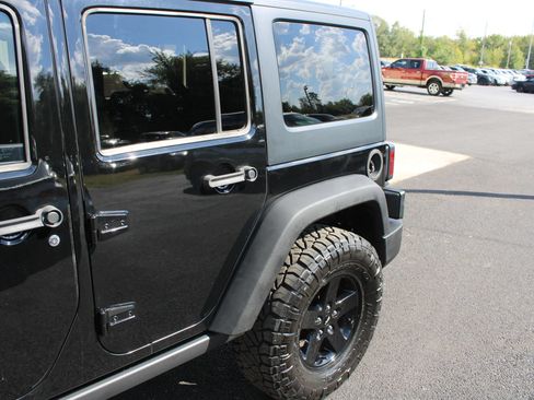 Used 2014 Jeep Wrangler Unlimited Sport w/ Quick Order Package 24S AWD/4WD image 4