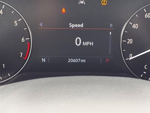 Used 2023 Buick Envision Preferred FWD image 17