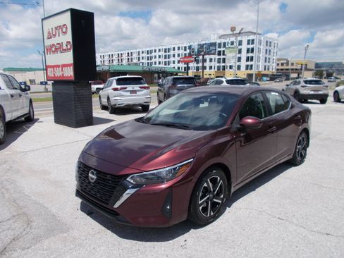 Used 2024 Nissan Sentra SV FWD image 1
