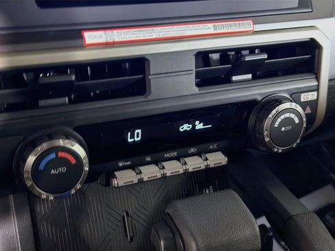 Used 2026 Toyota Tacoma TRD Off-Road AWD/4WD image 24