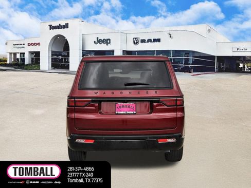 Used 2024 Jeep Wagoneer Series II image 6