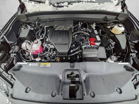 Certified 2025 Toyota Grand Highlander AWD image 25