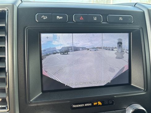 Used 2020 Ford Expedition Max XLT w/ Equipment Group 202A image 12