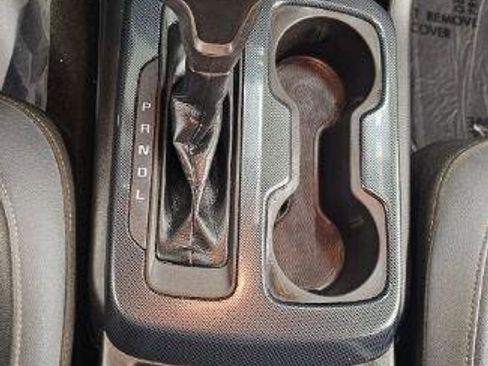 Used 2018 Chevrolet Colorado Z71 image 19