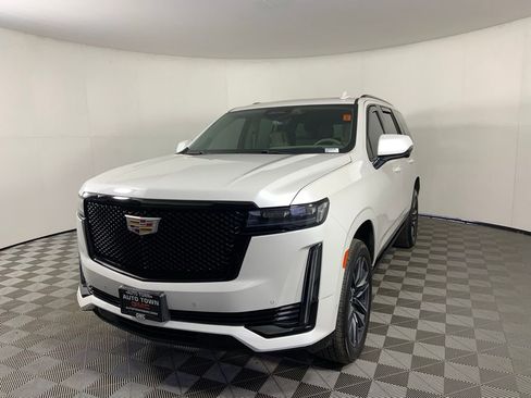 Used 2022 Cadillac Escalade Sport Platinum image 5