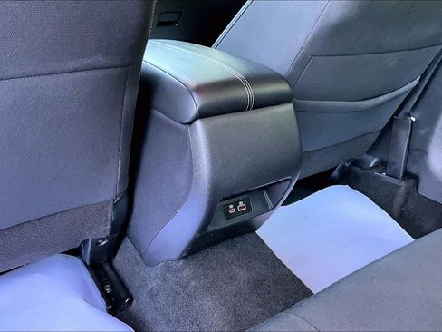 Used 2024 Nissan Altima 2.5 SV FWD image 10