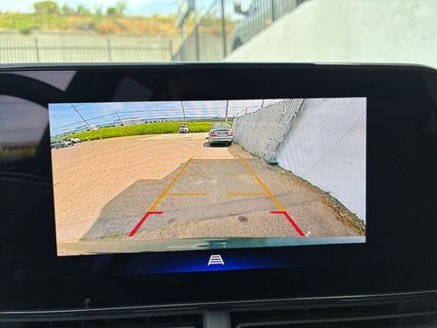 Used 2025 Chevrolet Trax LT w/ LT Convenience Package image 22