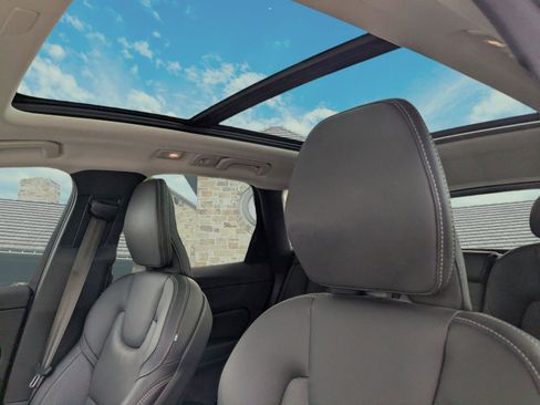 Used 2022 Volvo XC60 B5 Inscription w/ Advanced Package image 22