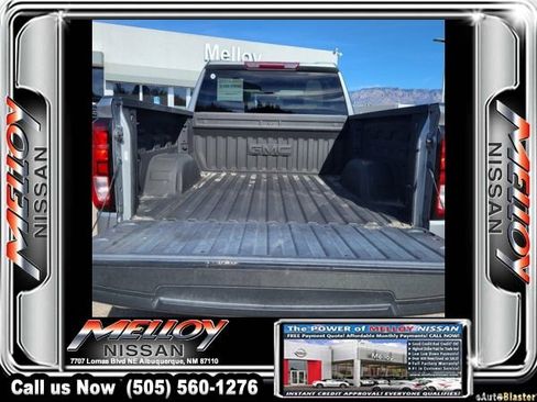 Used 2023 GMC Sierra 1500 SLE image 12