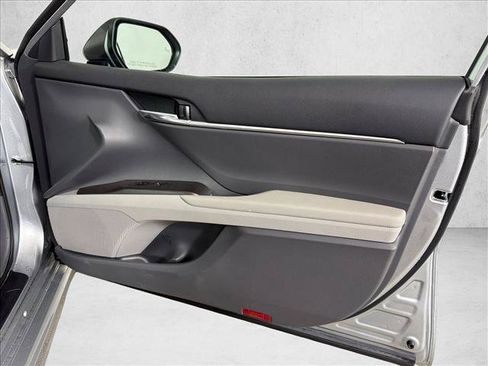 Used 2024 Toyota Camry SE w/ Convenience Package FWD image 14
