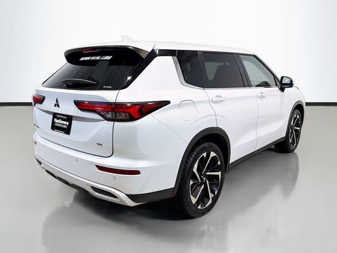 Used 2024 Mitsubishi Outlander SE AWD/4WD image 7