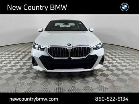 New 2026 BMW 550e xDrive AWD/4WD image 2