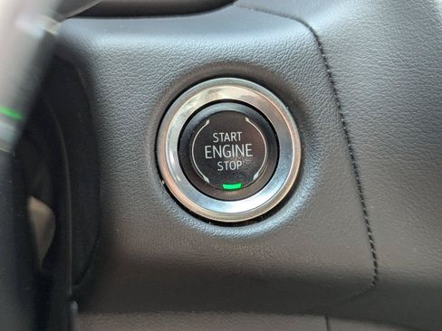 Used 2024 Chevrolet Tahoe LT AWD/4WD image 18