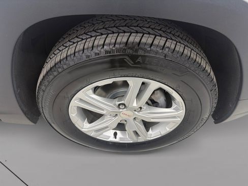 Used 2022 GMC Terrain SLE w/ Driver Convenience Package image 10