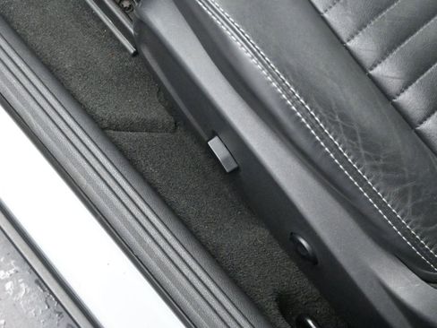 Used 2012 Dodge Challenger R/T Plus image 13