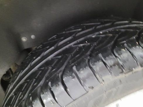 Used 2015 Cadillac Escalade Premium image 29