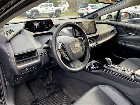 Used 2024 Toyota Prius Limited image 8