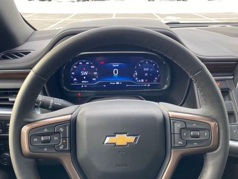 Used 2024 Chevrolet Tahoe High Country image 14