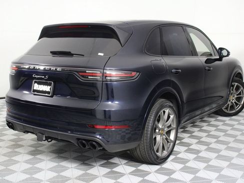 Certified 2023 Porsche Cayenne S AWD/4WD image 7