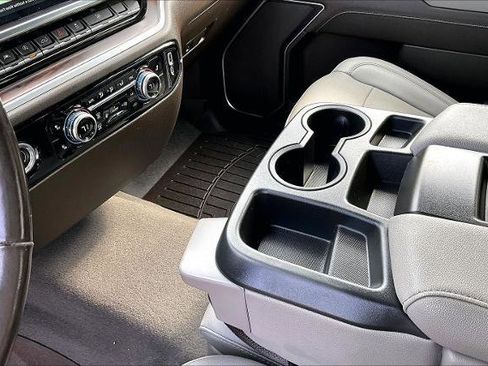 Used 2022 GMC Sierra 1500 SLT image 19